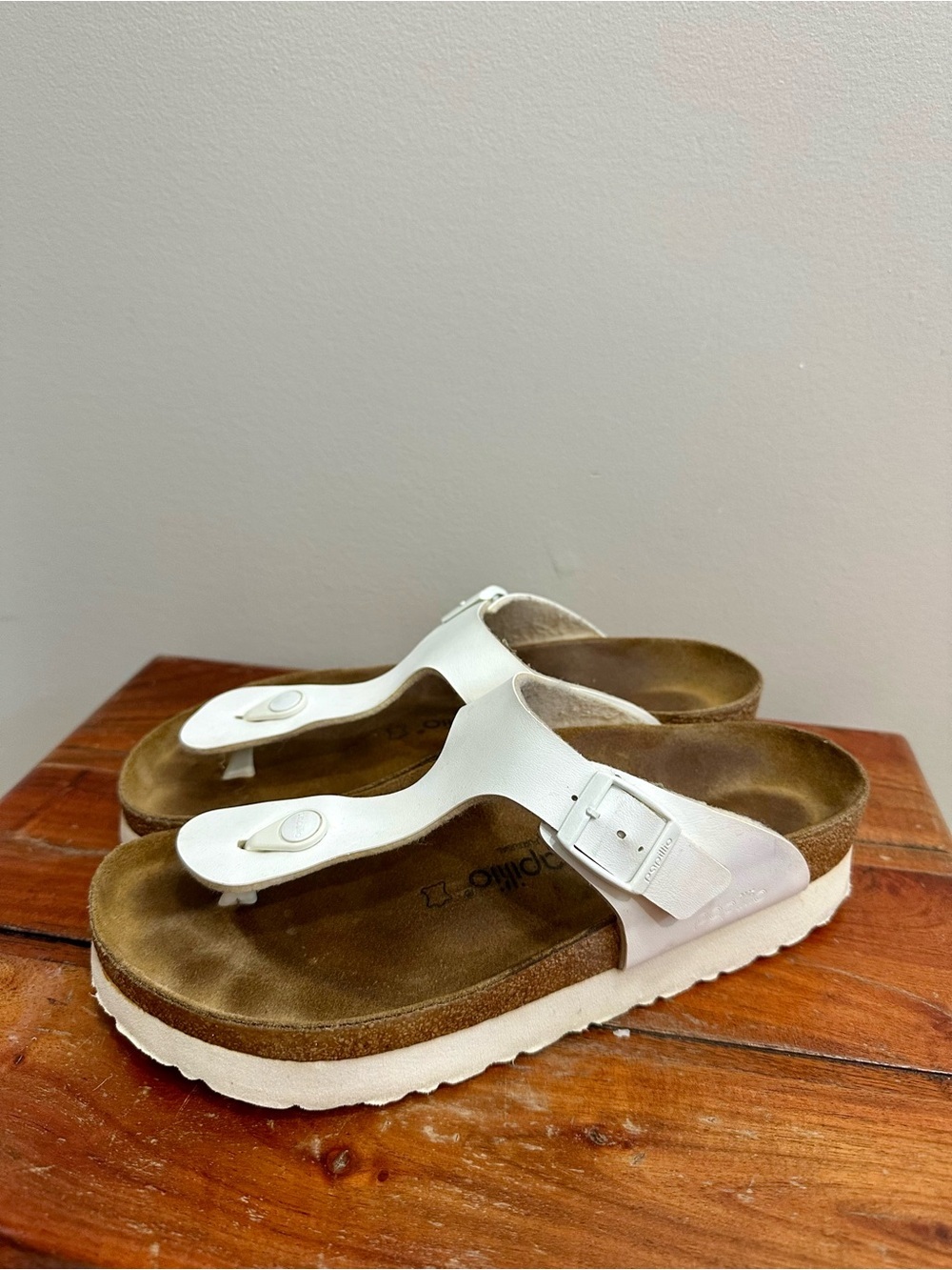 Birkenstock Papillio Gizeh Platform Sandals in White Size 10